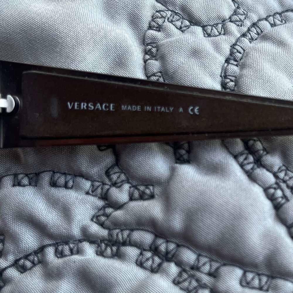 VERSACE Made in Italy Sunglasses - Picture 14 of 16